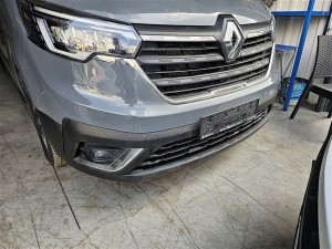 Renault Trafic 4 çıkma ön tampon