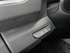 Renault Trafic 4 çıkma far ayar düğmesi