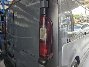 Renault Trafic 4 çıkma sağ arka stop