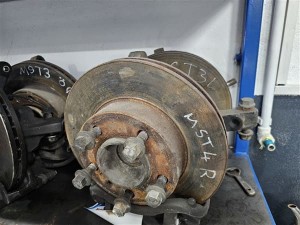 Renault Master 4 çıkma sağ taşıyıcı