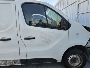 Renault Trafic 3 sağ ön kapı beyaz