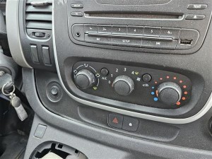 Renault Trafic 3 klima paneli