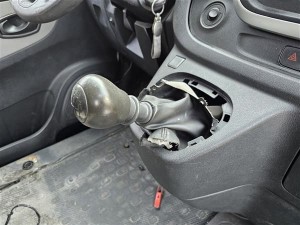 Renault Trafic 3 vites topuzu