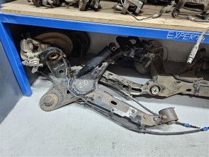 Peugeot Expert 4 arka taşıyıcı
